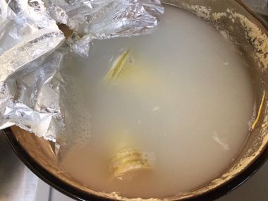 お湯を加えたタケノコ鍋です。