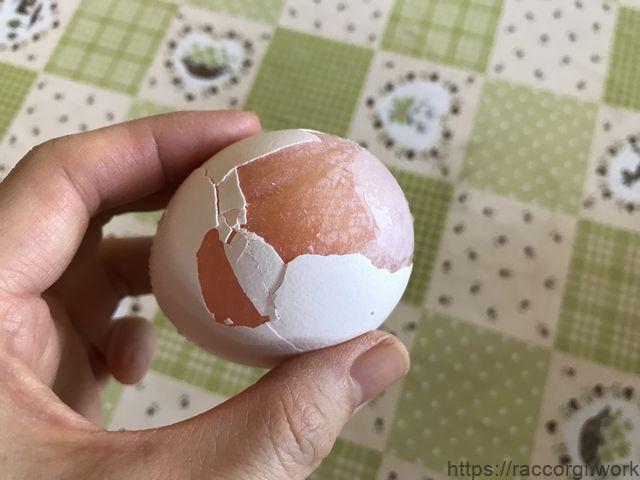 殻を割ることに失敗した卵