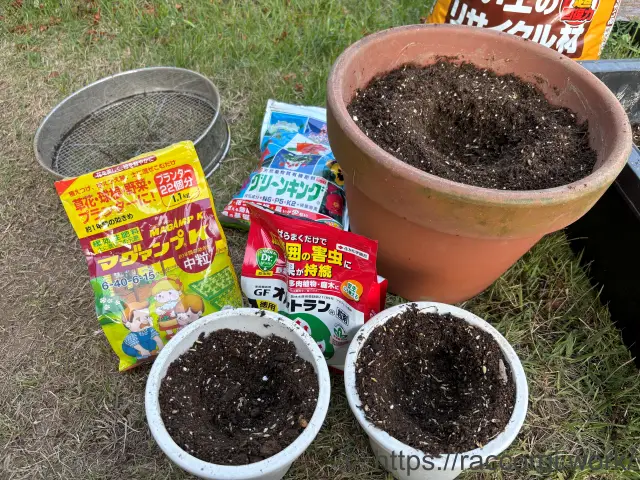 スイートバジルの土づくり
